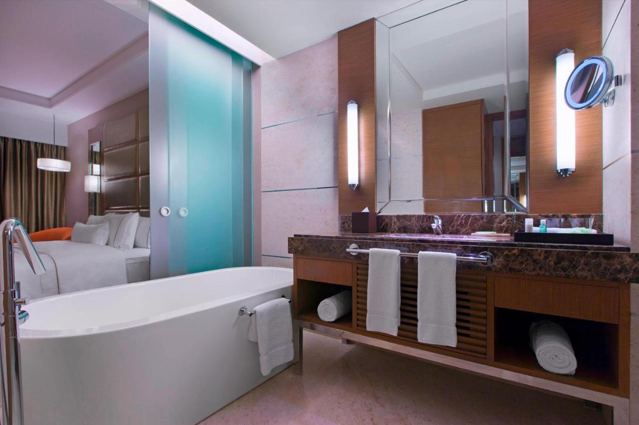 The Westin Chennai Velachery Exterior foto