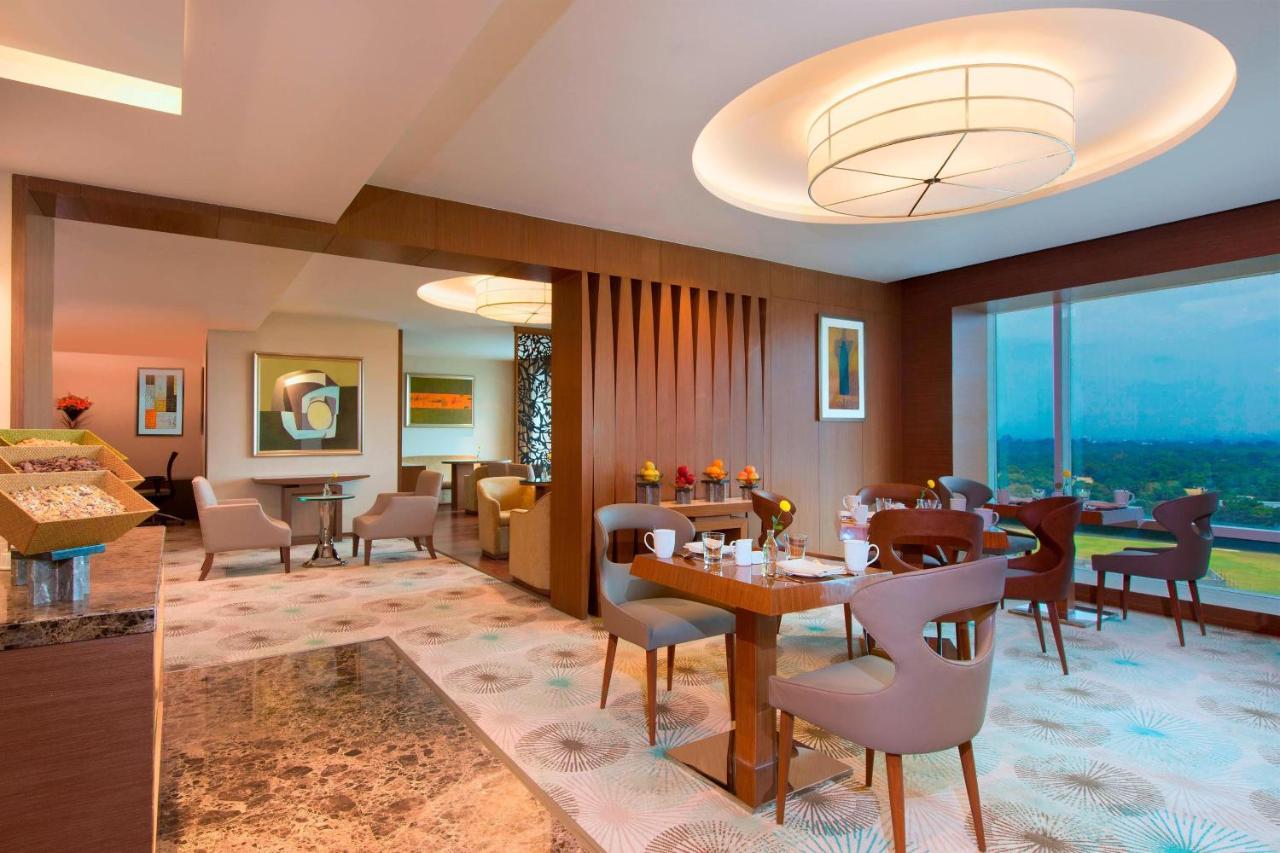 The Westin Chennai Velachery Exterior foto