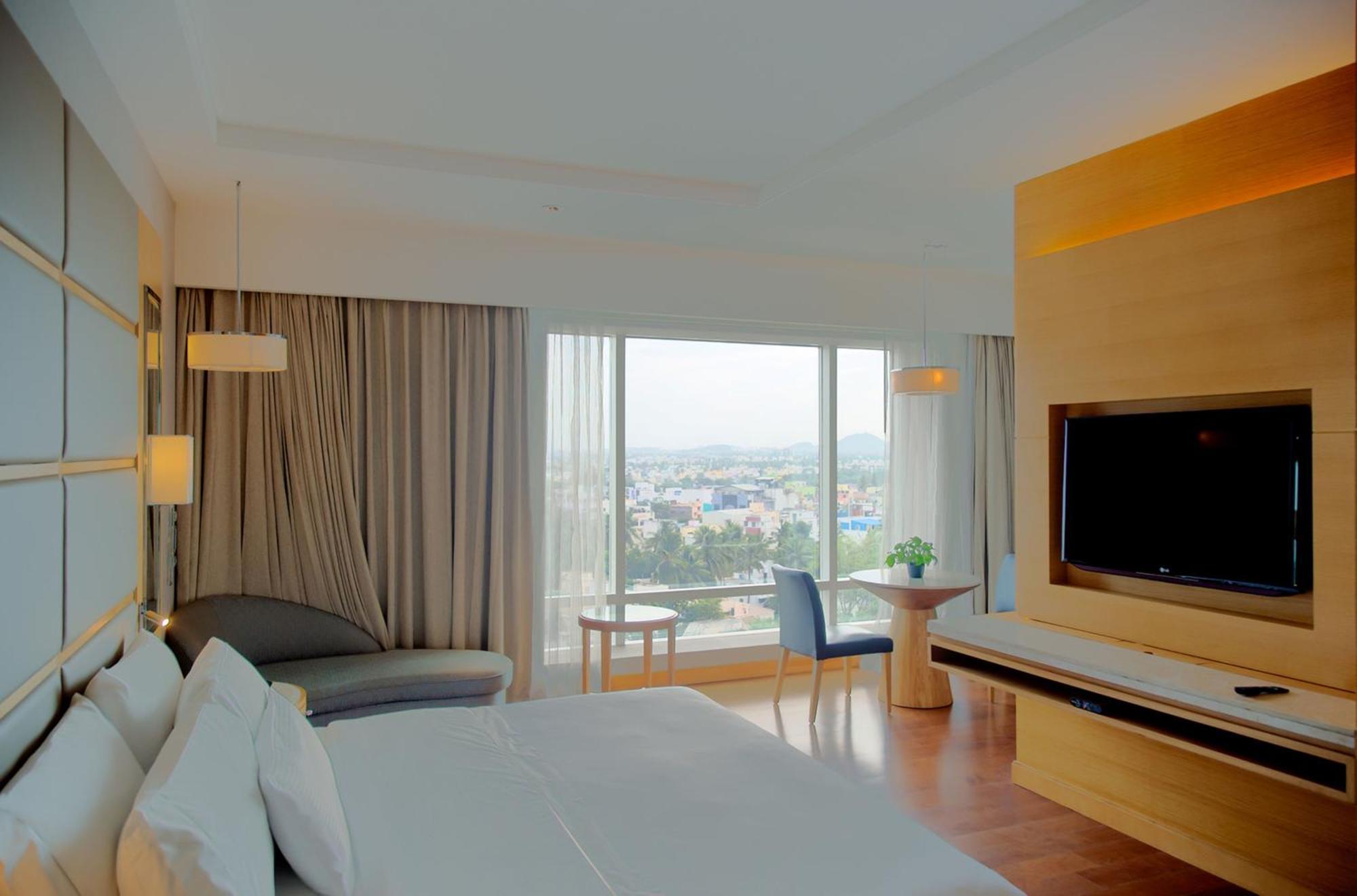 The Westin Chennai Velachery Exterior foto